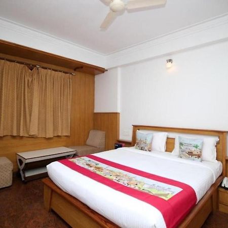 The Mahendra Hotels Mysore Buitenkant foto