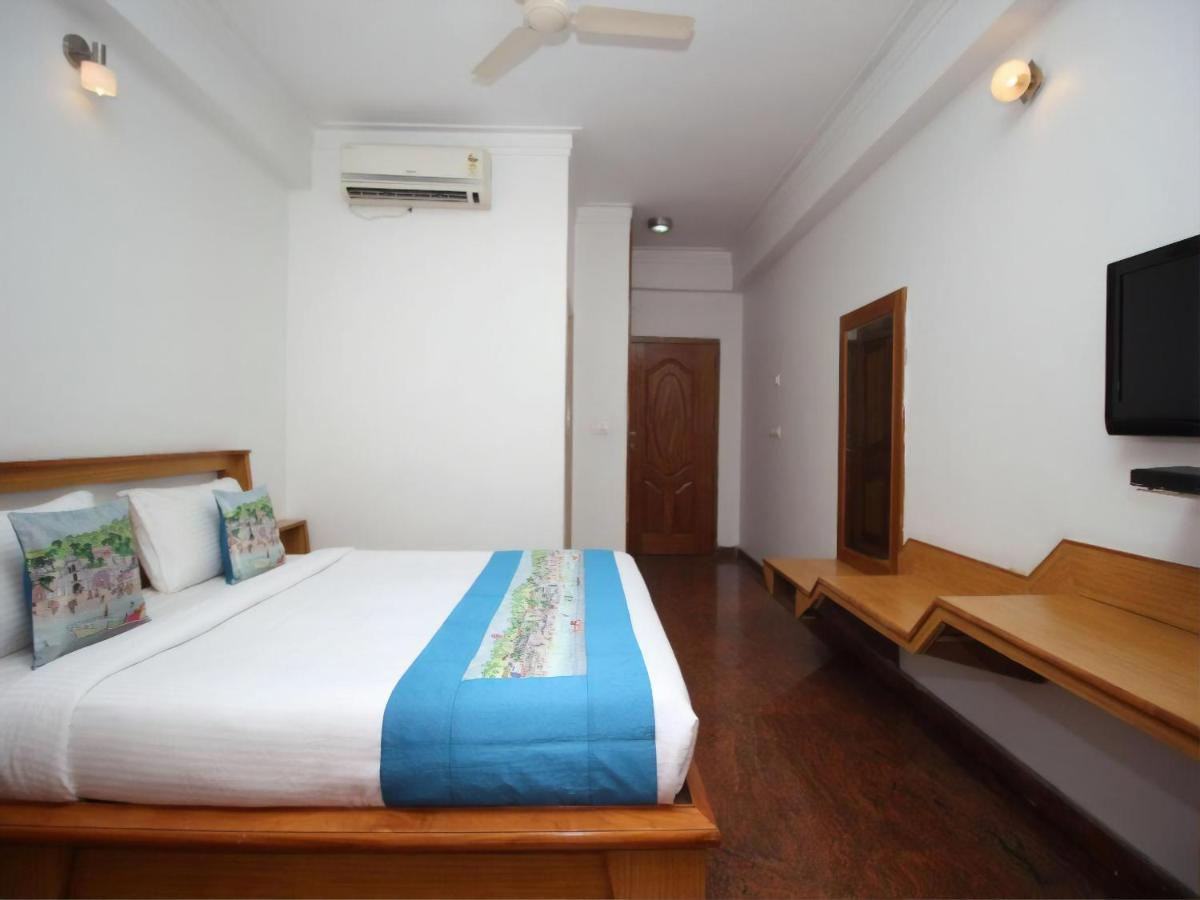 The Mahendra Hotels Mysore Buitenkant foto