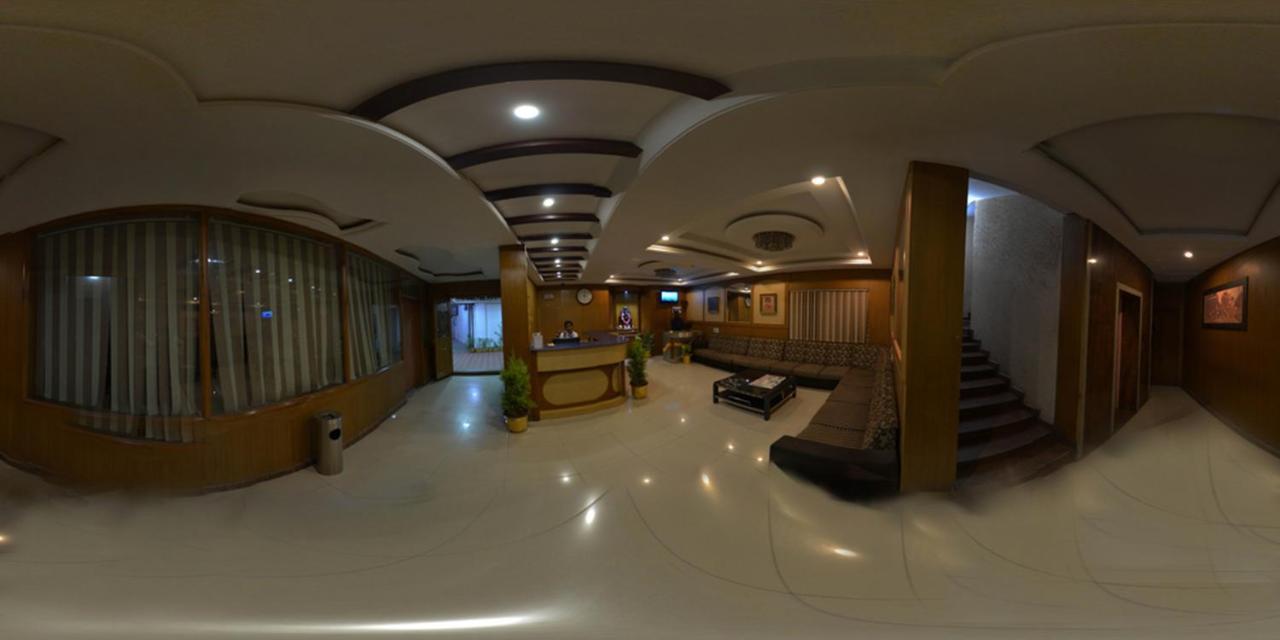 The Mahendra Hotels Mysore Buitenkant foto