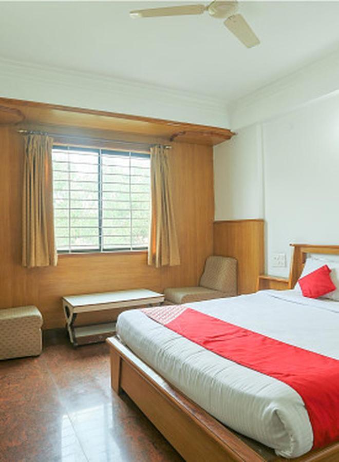 The Mahendra Hotels Mysore Buitenkant foto